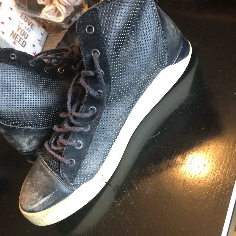 Men’s black diesel sneakers - Picture 3 of 4